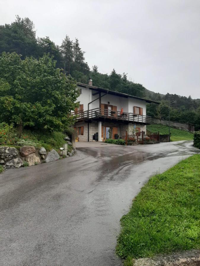 Villetta Casale Comano Terme Exteriör bild